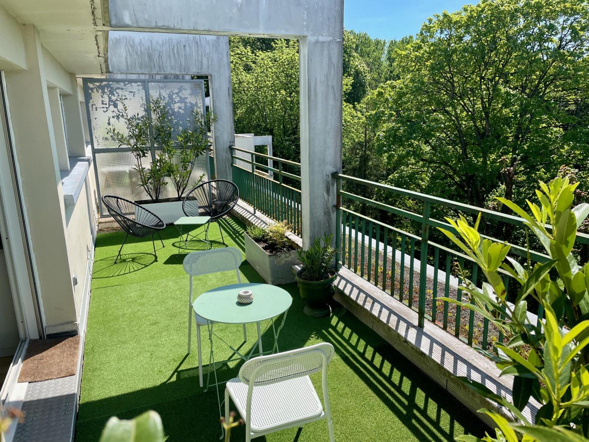 Appartement Avec Terrasse Et Parking Gratuit Accole Montbeliard Luaran gambar